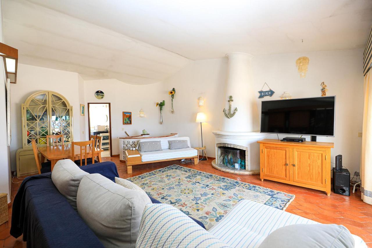 C22 - Beco Do Poco Beach Townhouse In Senhora da Luz 외부 사진