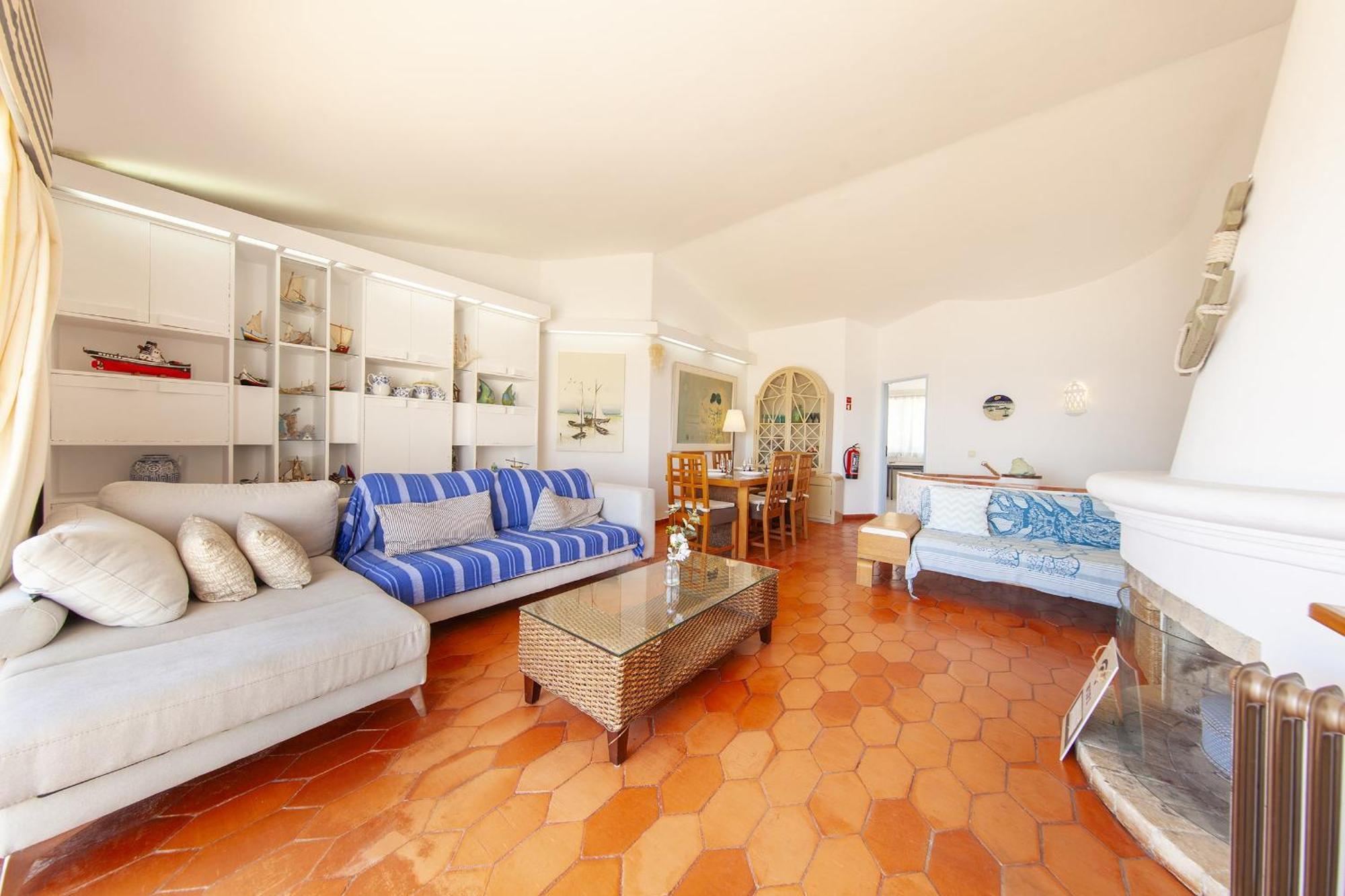 C22 - Beco Do Poco Beach Townhouse In Senhora da Luz 외부 사진