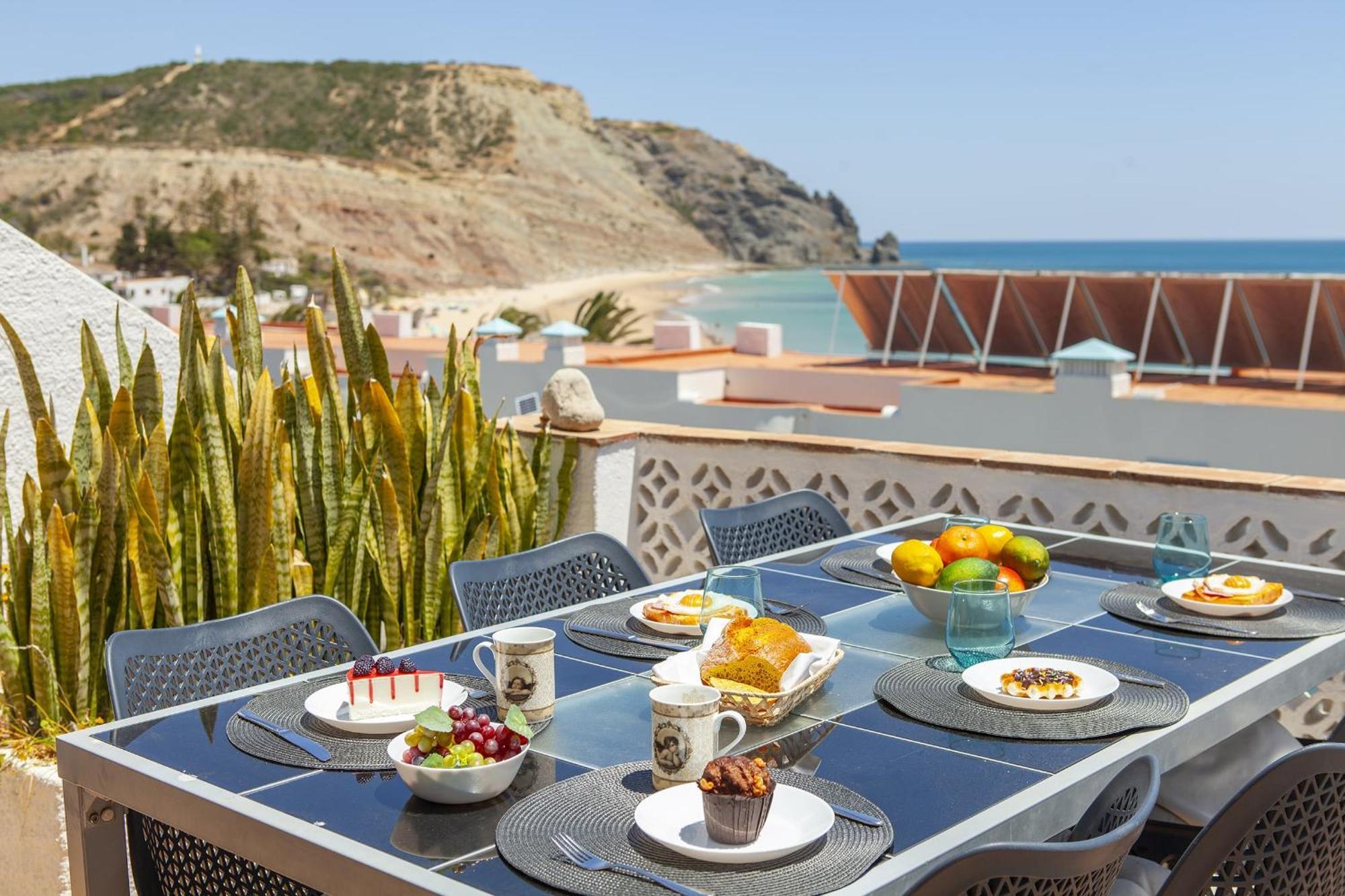 C22 - Beco Do Poco Beach Townhouse In Senhora da Luz 외부 사진