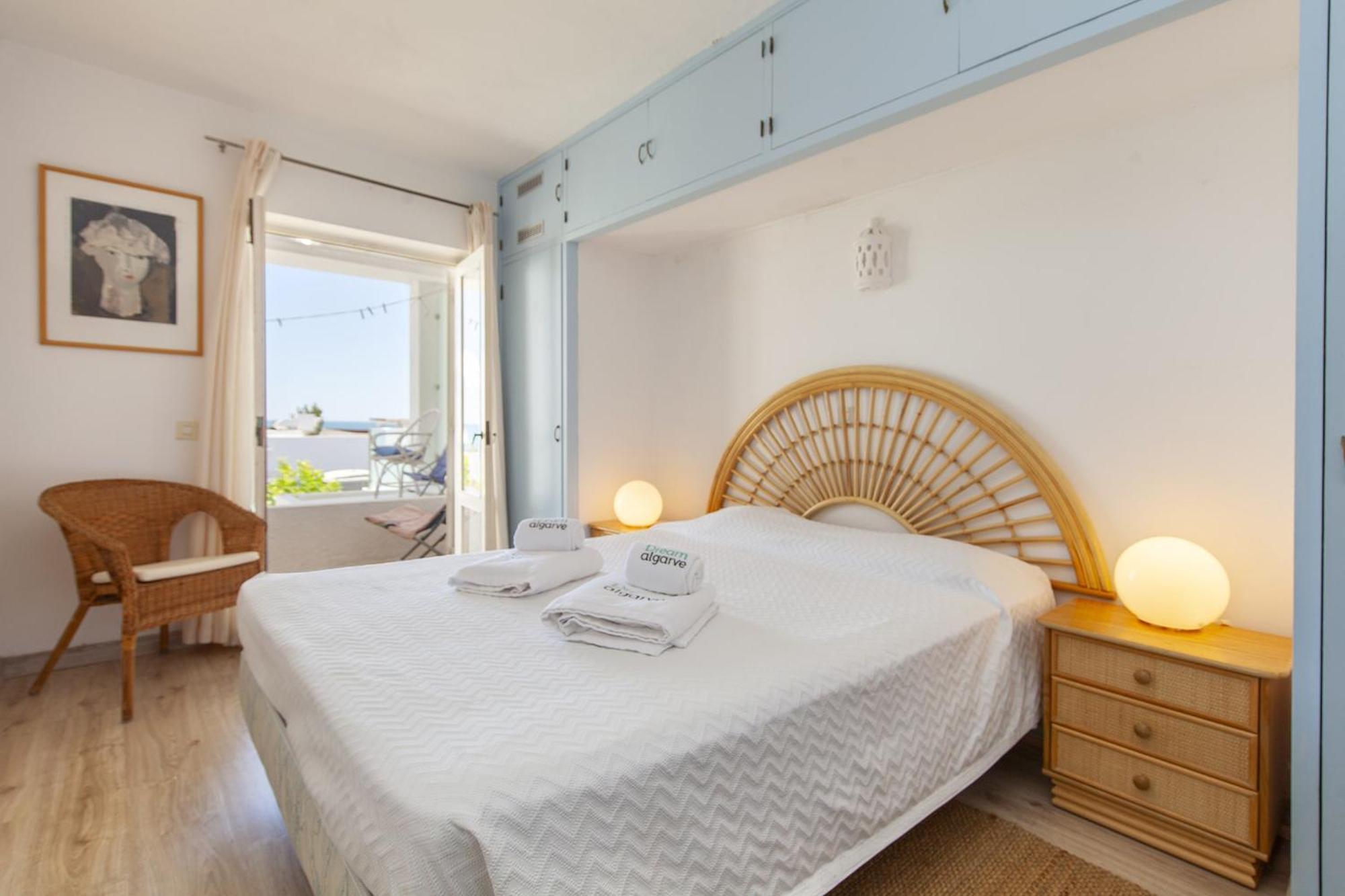 C22 - Beco Do Poco Beach Townhouse In Senhora da Luz 외부 사진